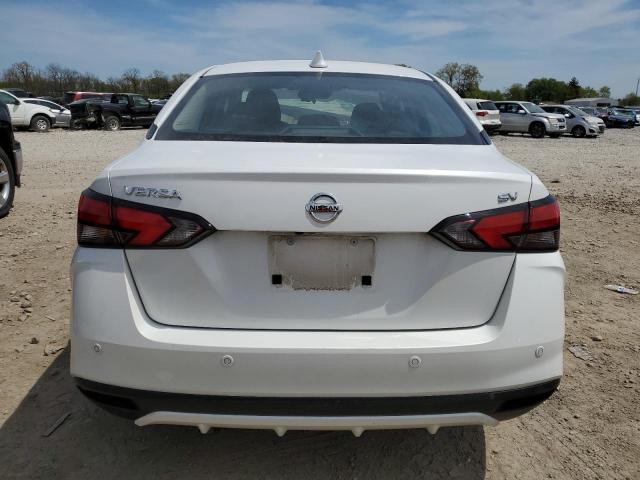  NISSAN VERSA 2022 Білий