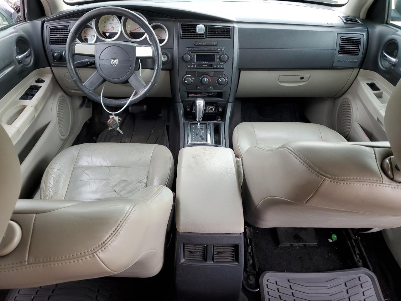 2005 Dodge Magnum Sxt VIN: 2D4FV48V15H529384 Lot: 61344084