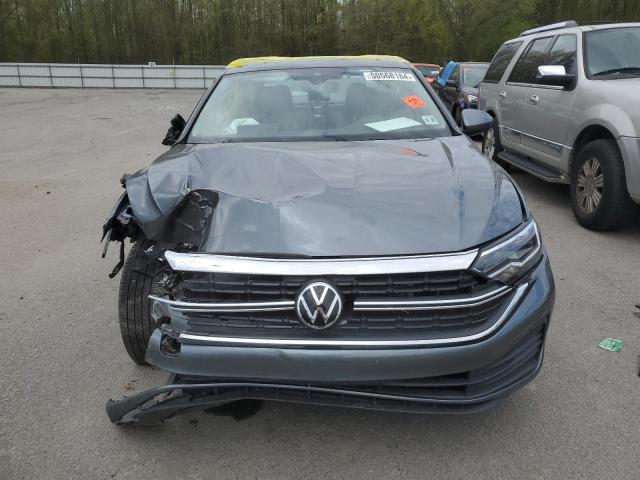  VOLKSWAGEN JETTA 2022 Серебристый