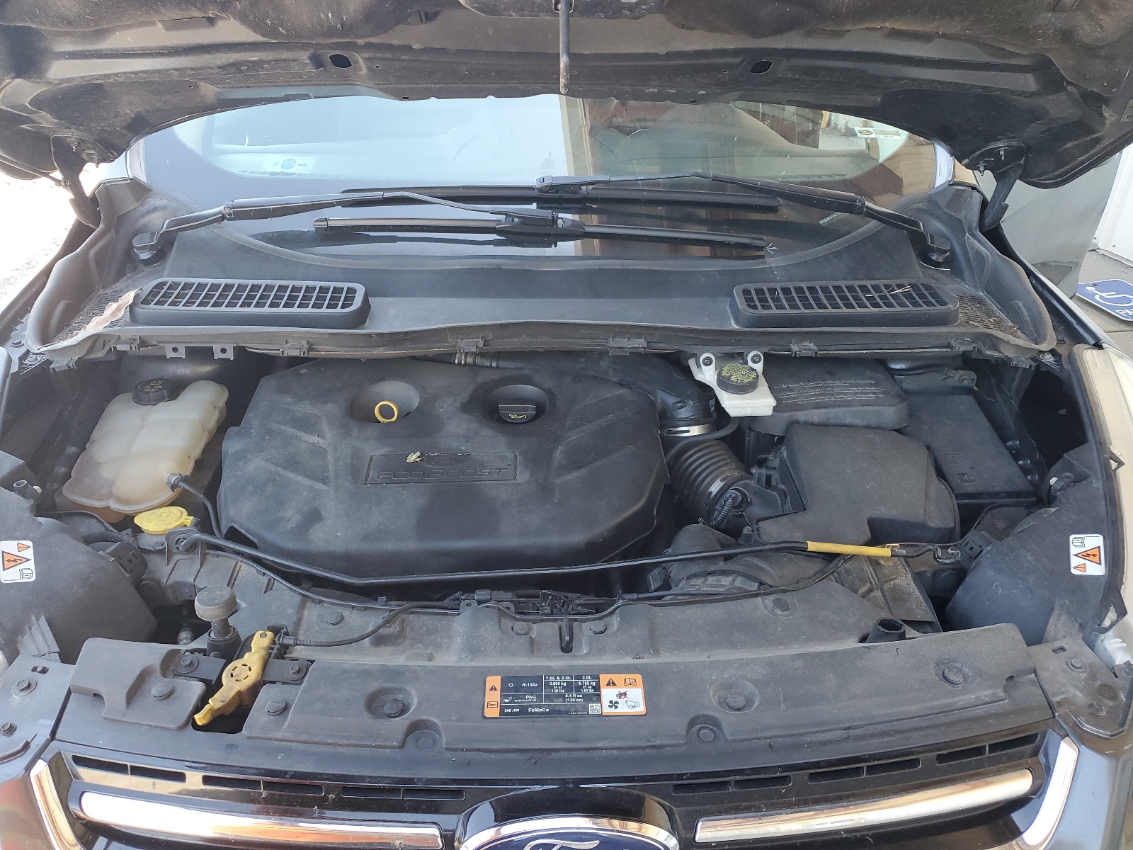 1FMCU9J91FUA27577 2015 Ford Escape Titanium