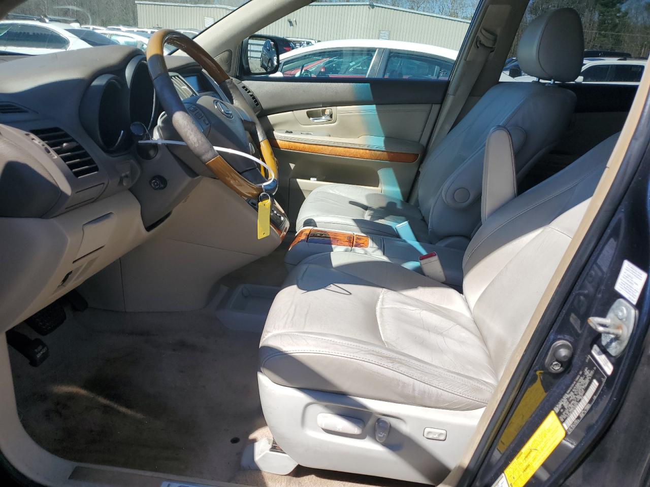 2005 Lexus RX - Image 7