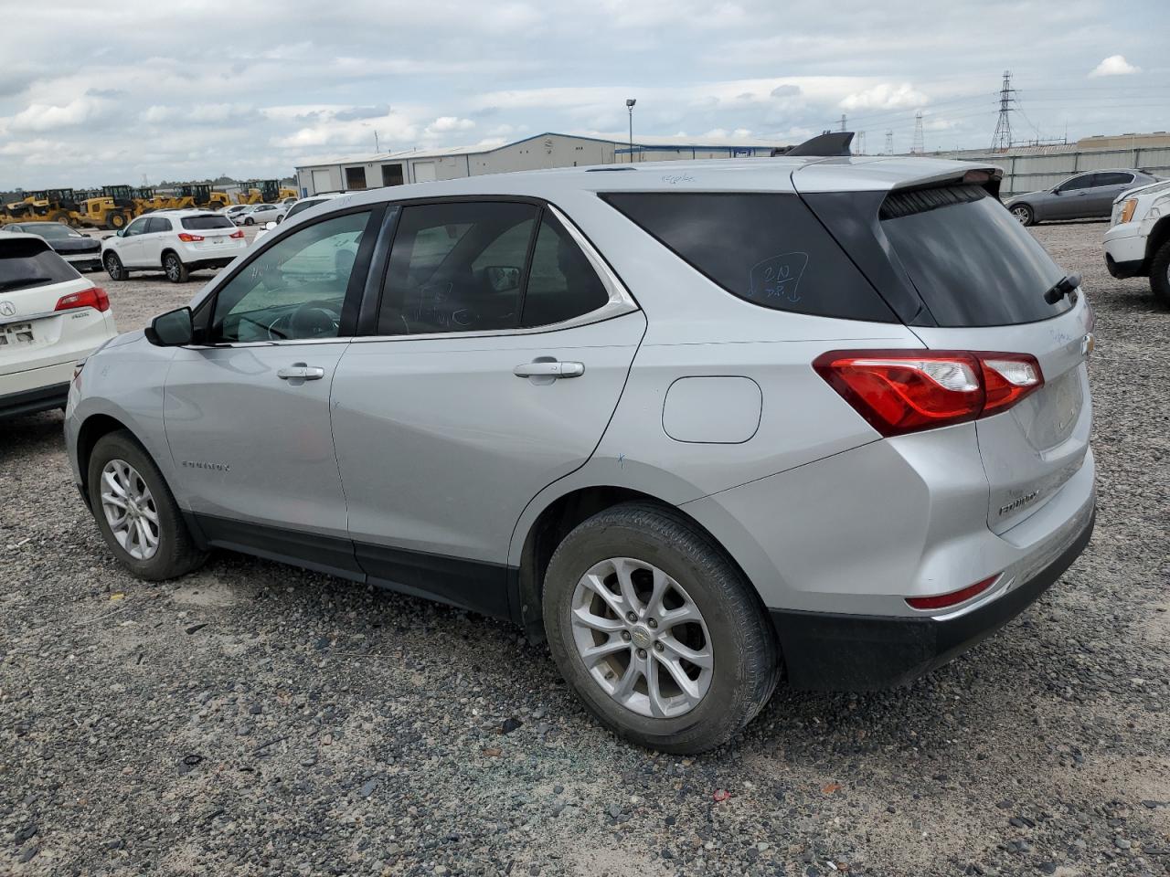 3GNAXJEV5JL385531 2018 CHEVROLET EQUINOX - Image 2