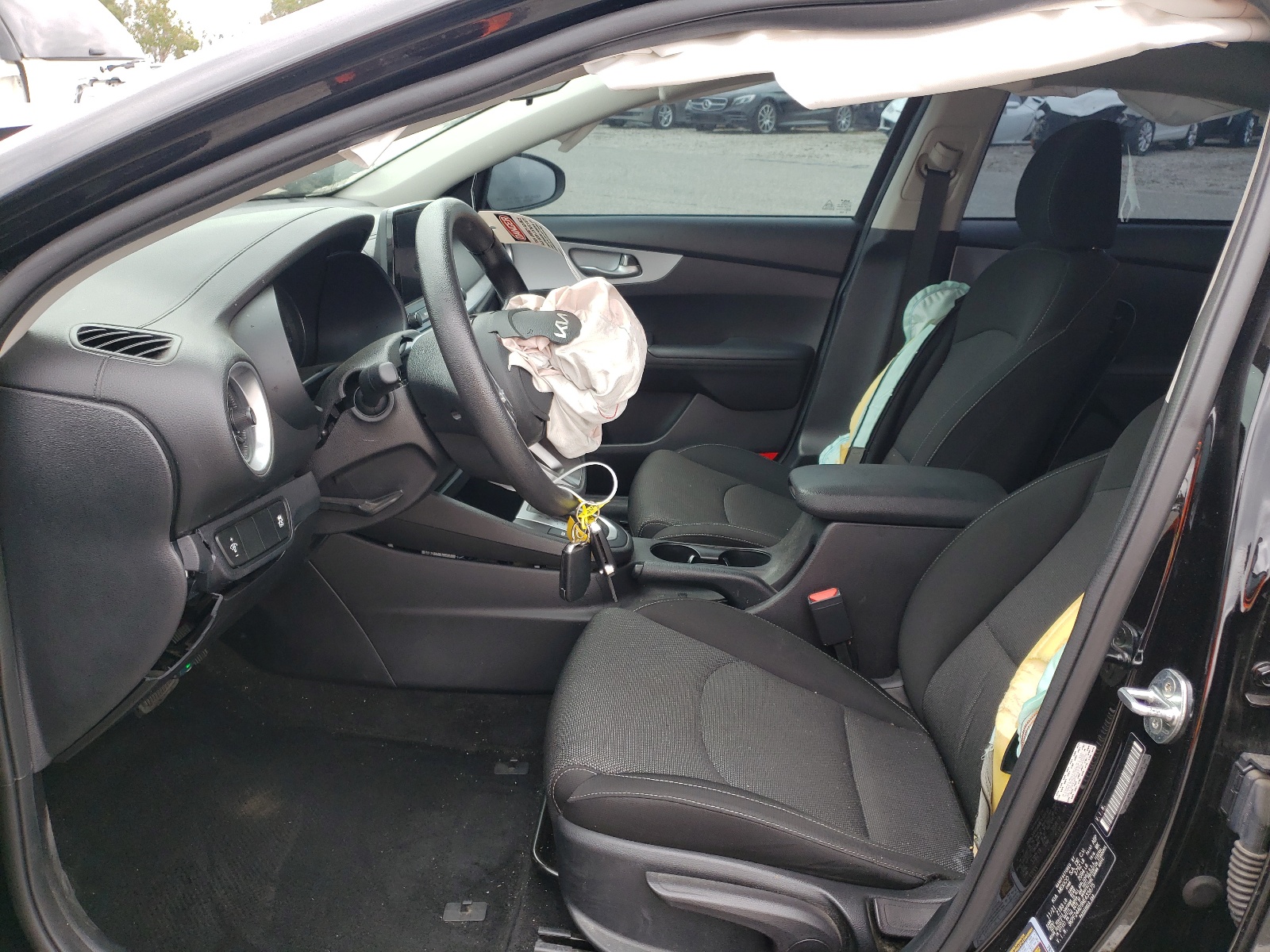 3KPF24AD9NE435675 2022 Kia Forte Fe