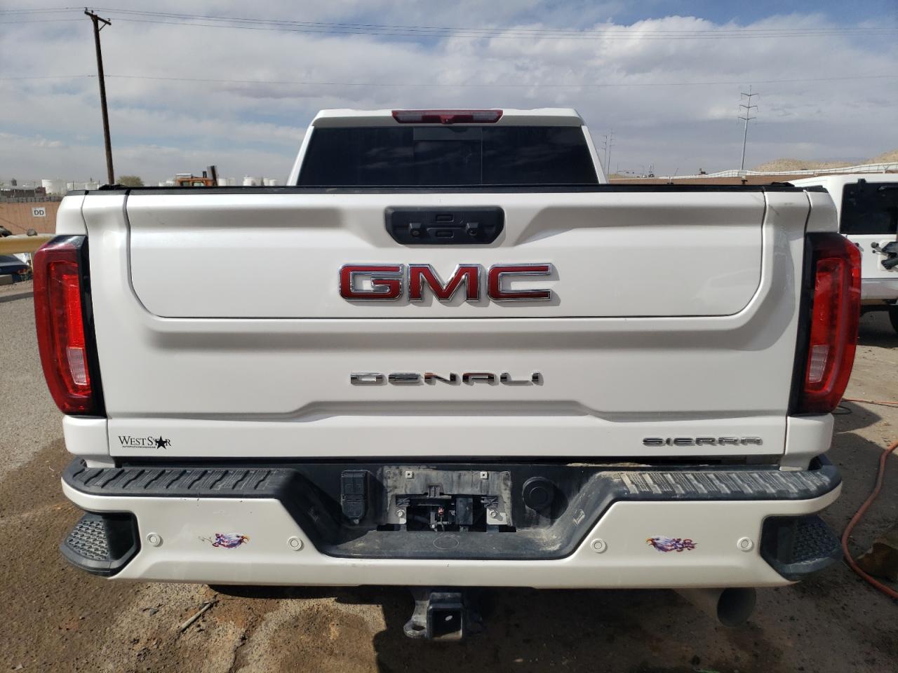 1GT49REY3NF189483 2022 GMC Sierra K2500 Denali