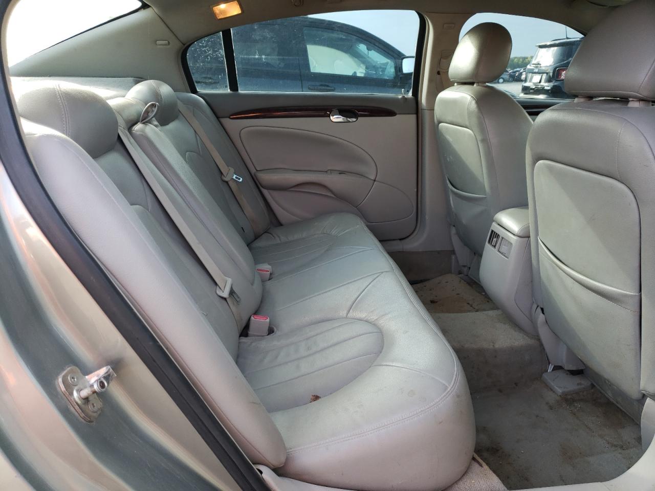 2007 Buick Lucerne - Image 10