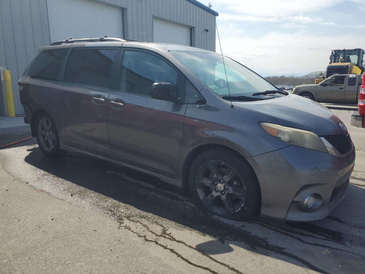 5TDXK3DC9BS068120 2011 Toyota Sienna Sport