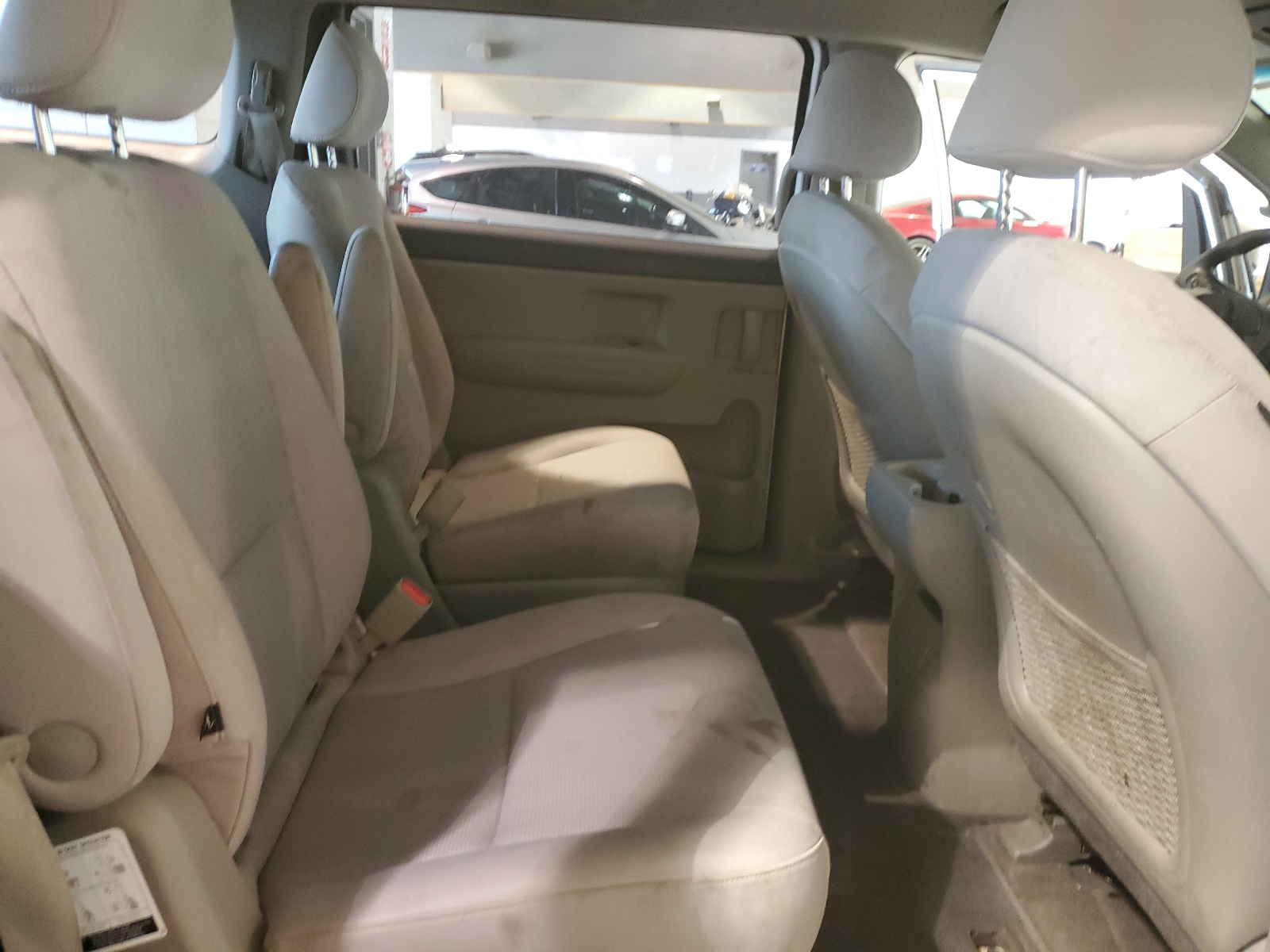 KNDMA5C16G6150024 2016 Kia Sedona L