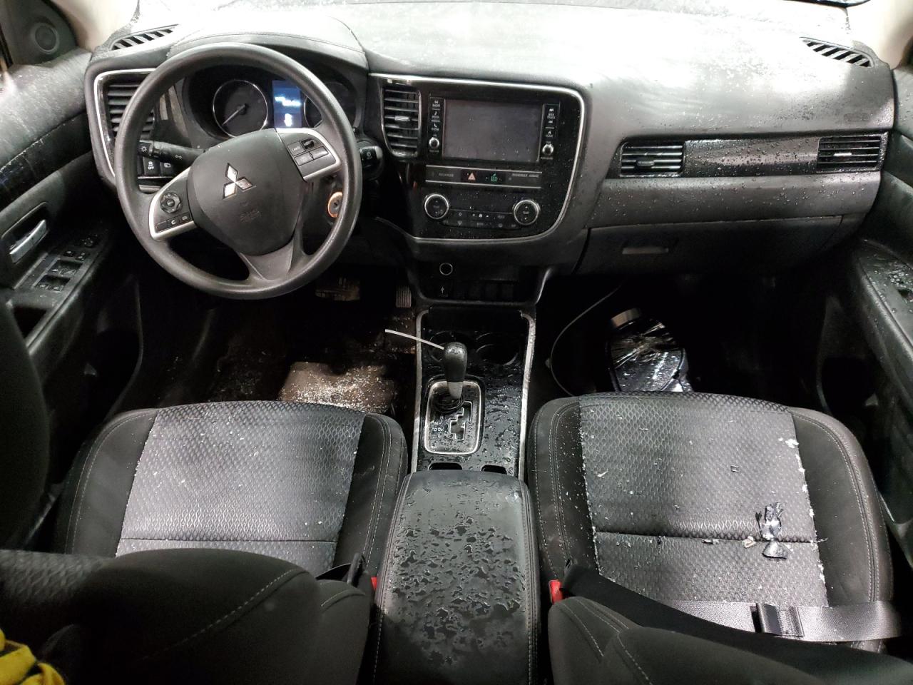 JA4AD2A36KZ008206 2019 Mitsubishi Outlander Es