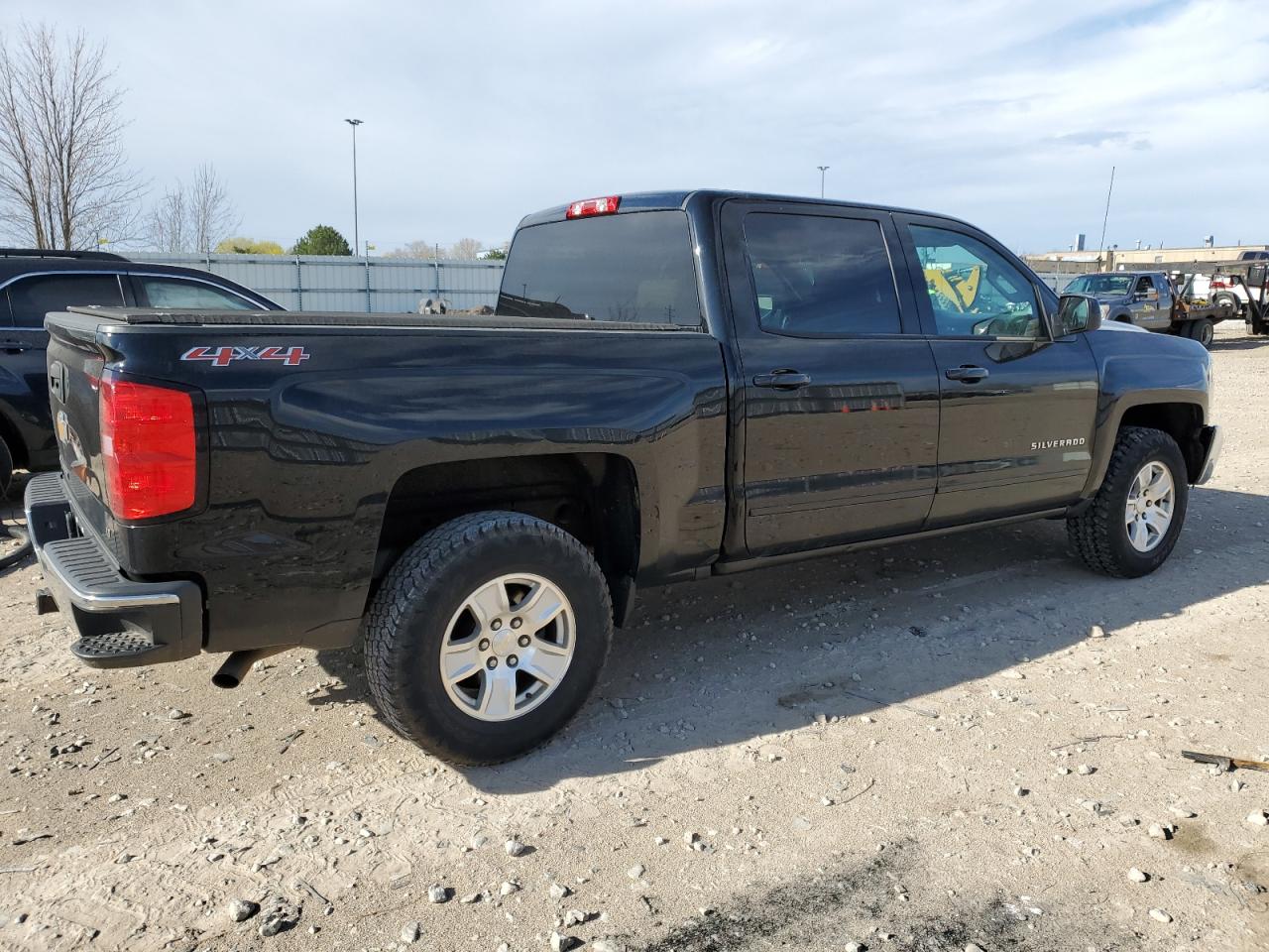 2017 Chevrolet Silverado K1500 Lt VIN: 3GCUKREC7HG230435 Lot: 51153754