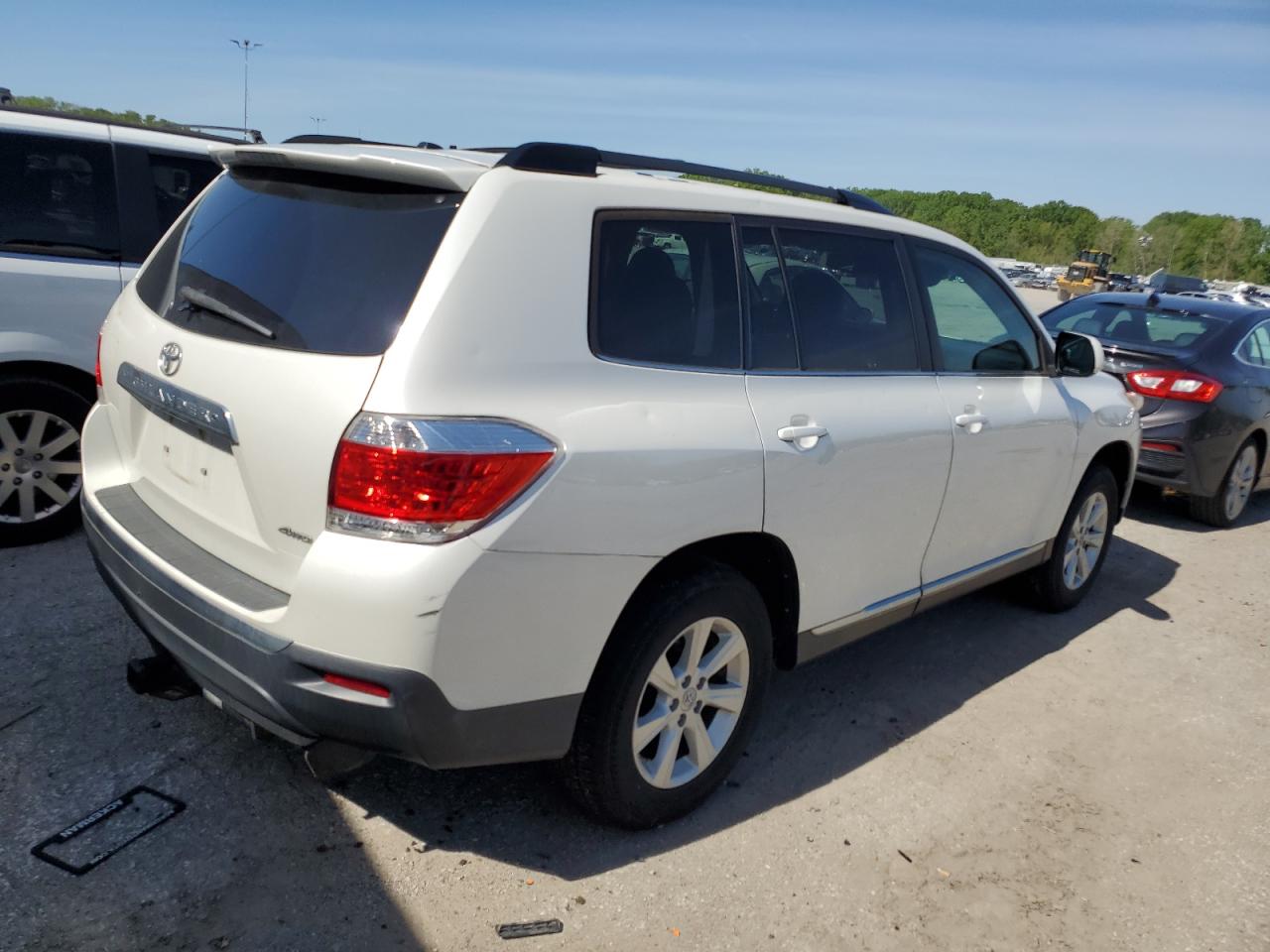 2011 Toyota Highlander Base VIN: 5TDBK3EH1BS044964 Lot: 48120044