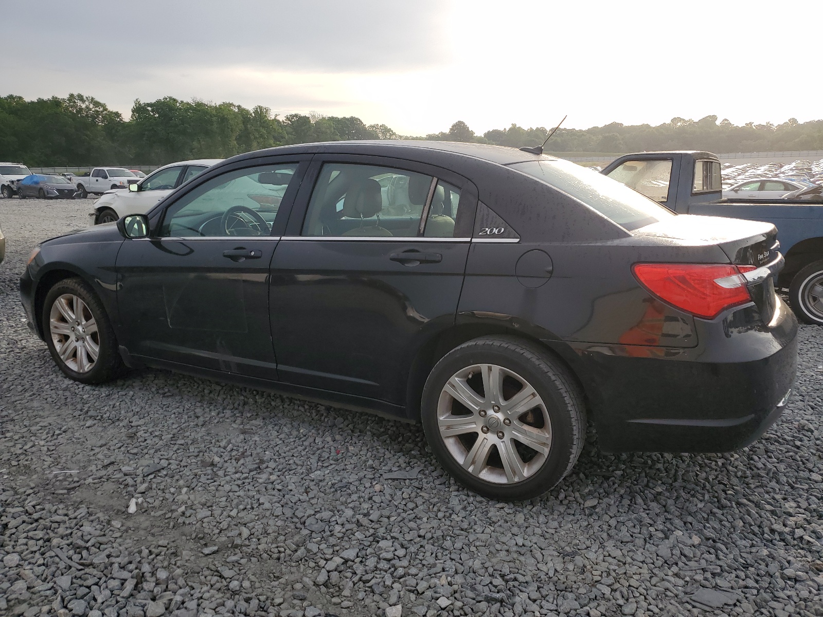 2013 Chrysler 200 Touring vin: 1C3CCBBB0DN594763