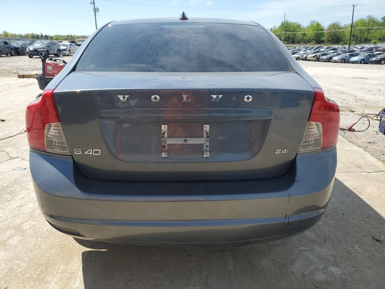 2010 Volvo S40 2.4I VIN: YV1382MS8A2491799 Lot: 51037284