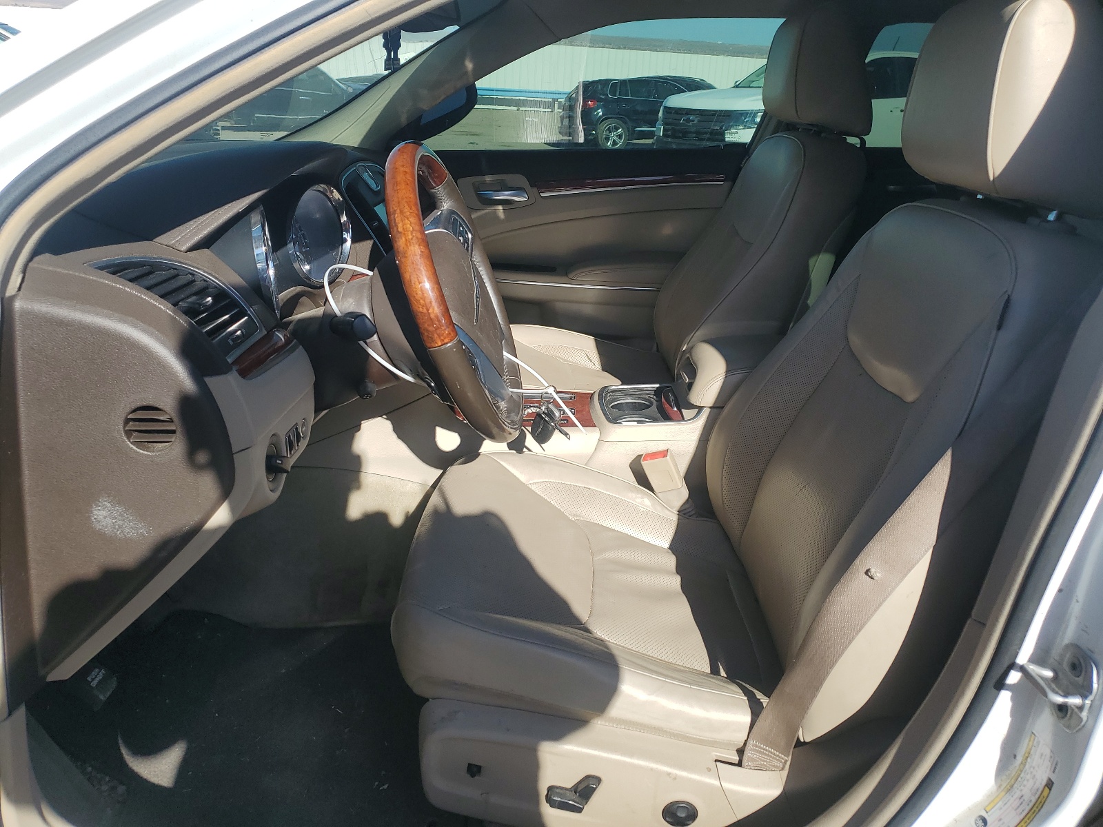 2C3CA6CT4BH591911 2011 Chrysler 300C