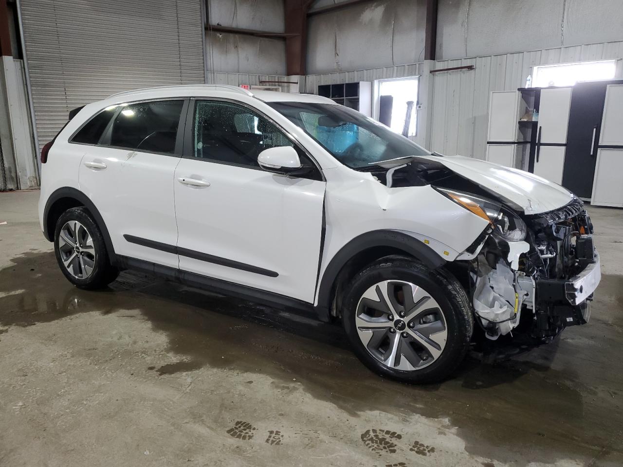 KNDCC3LGXN5161058 2022 Kia Niro S