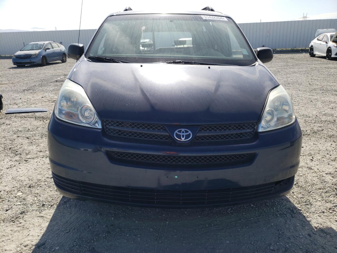 2004 Toyota Sienna - Image 5