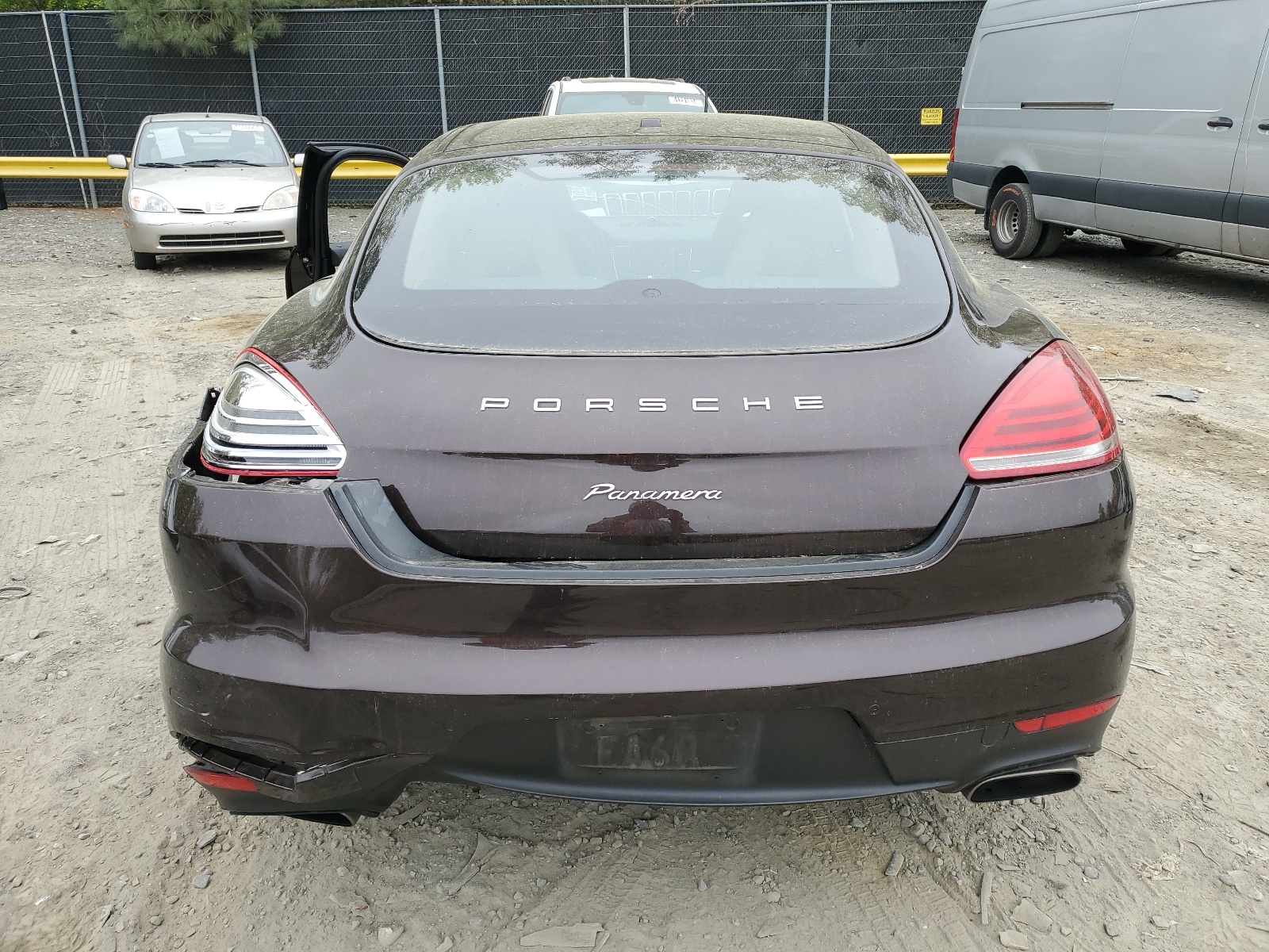 WP0AA2A73FL002308 2015 Porsche Panamera 2