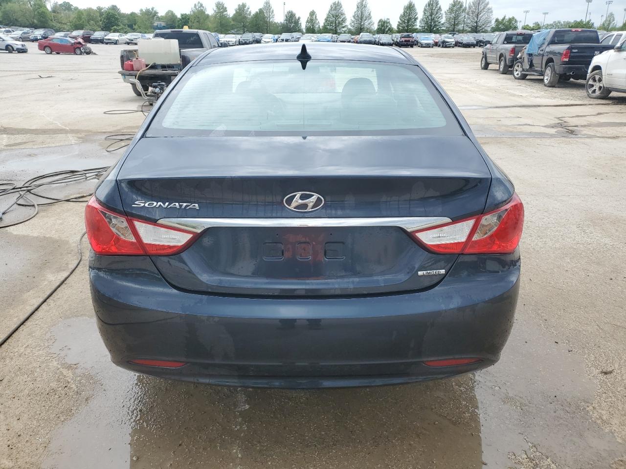 5NPEC4AC8BH233157 2011 Hyundai Sonata Se