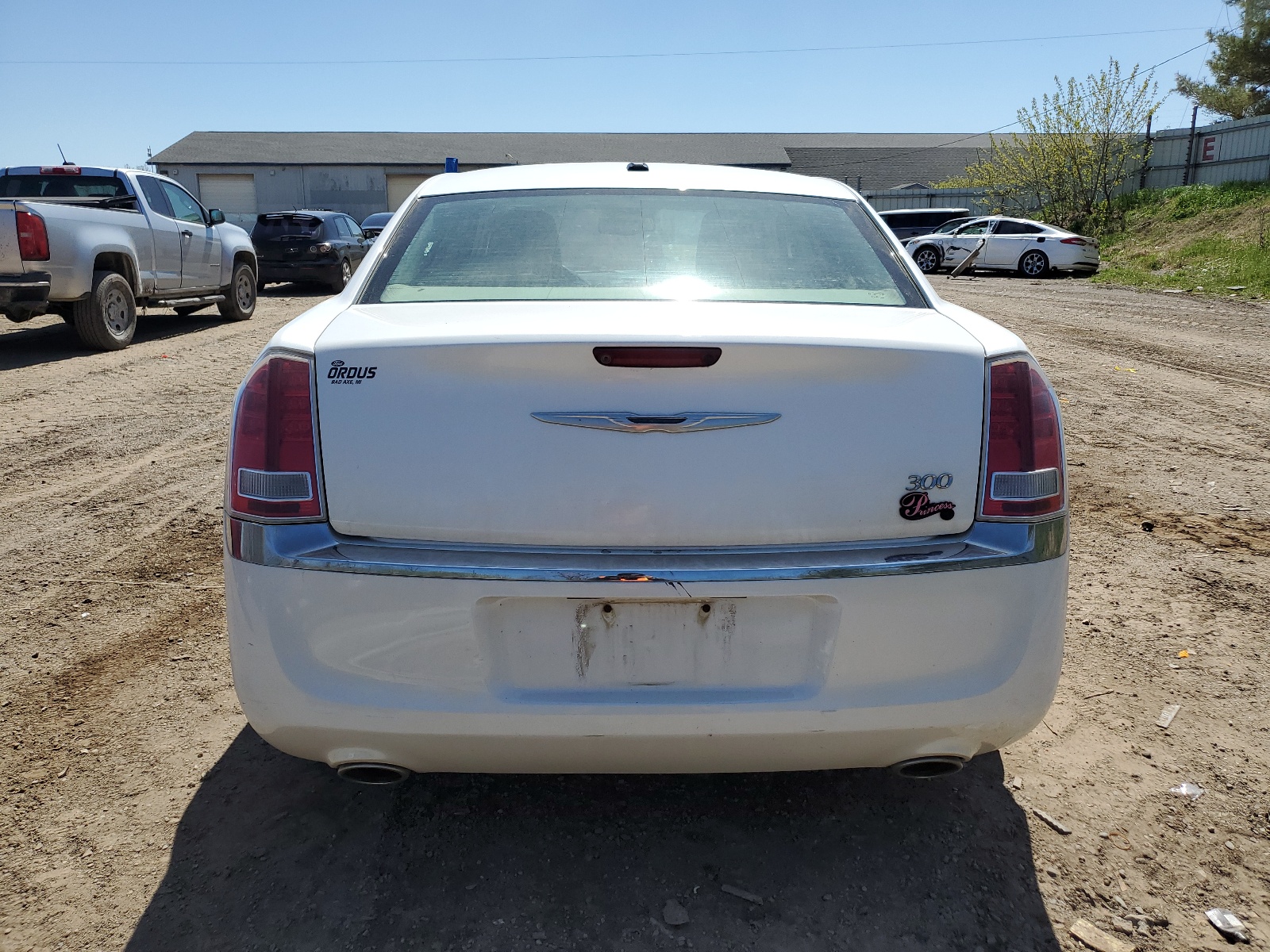 2C3CA5CG4BH564222 2011 Chrysler 300 Limited