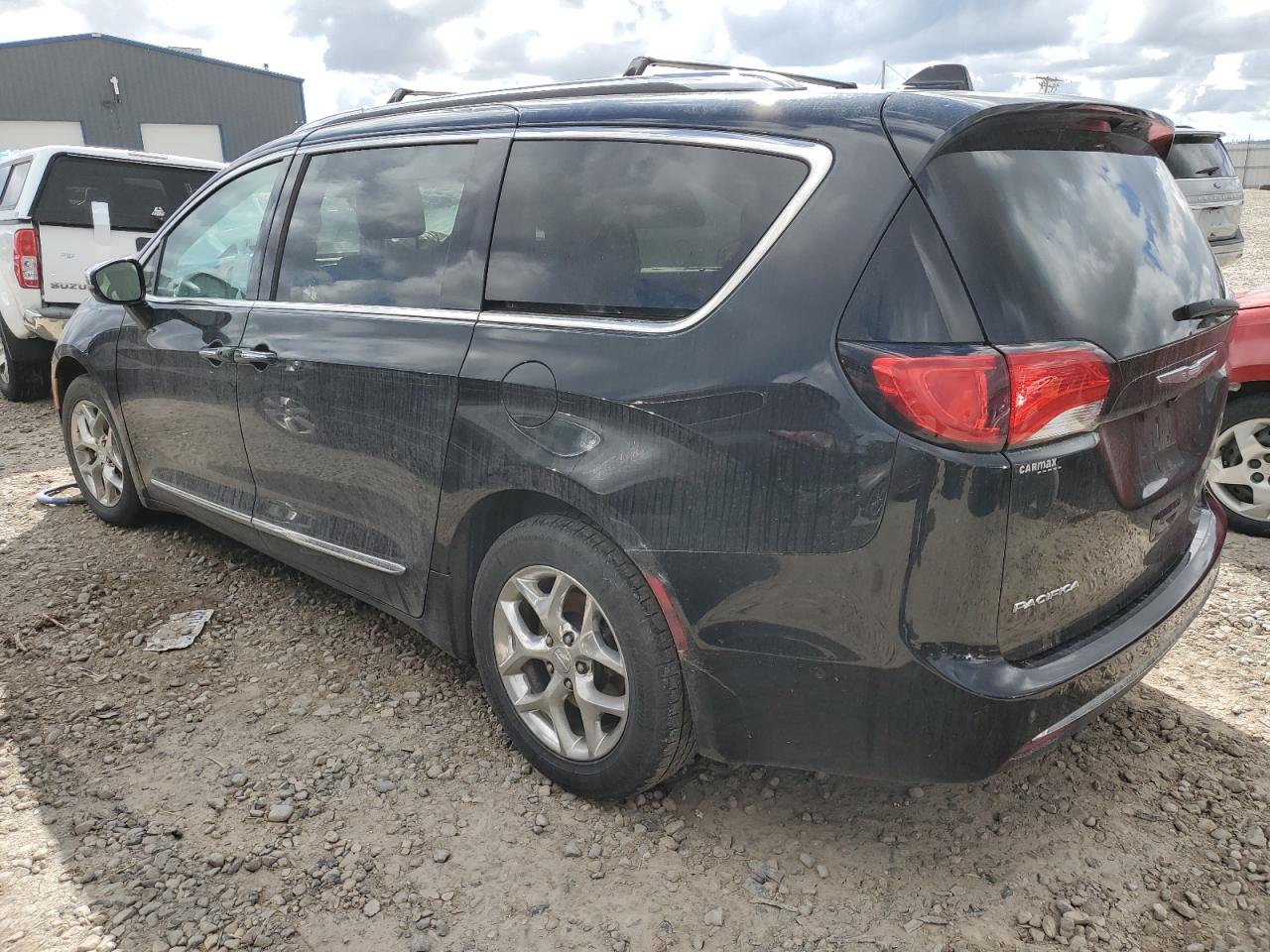 2C4RC1GGXHR518867 2017 Chrysler Pacifica Limited