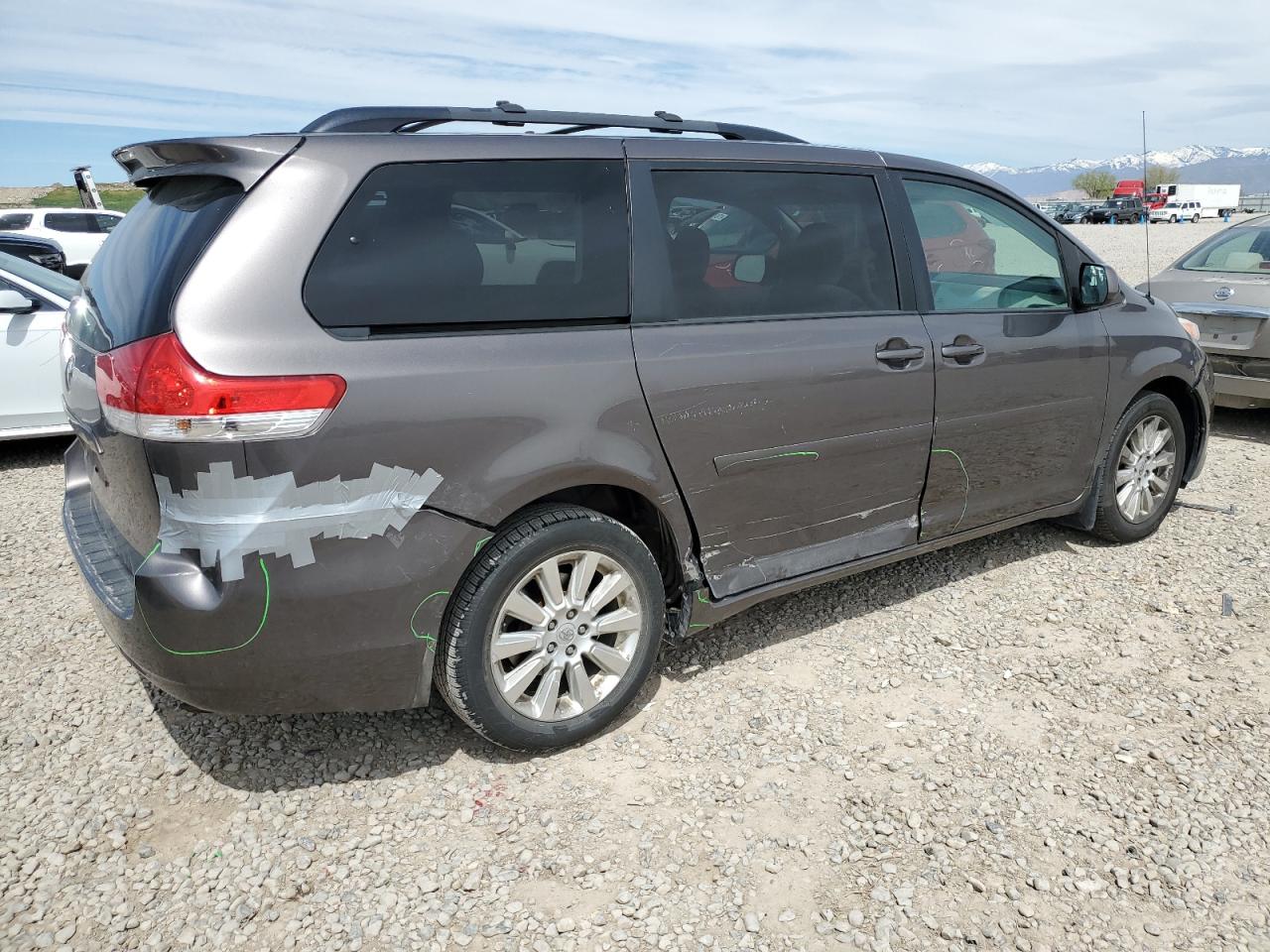 5TDJK3DC4CS044511 2012 Toyota Sienna Le