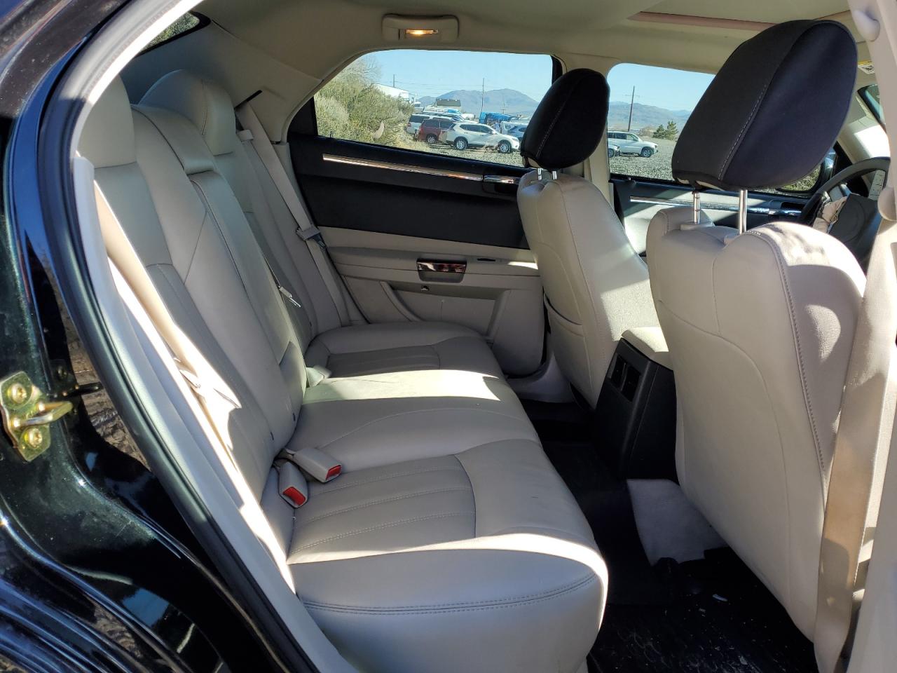 2005 Chrysler 300C VIN: 2C3JA63H15H682142 Lot: 50101394