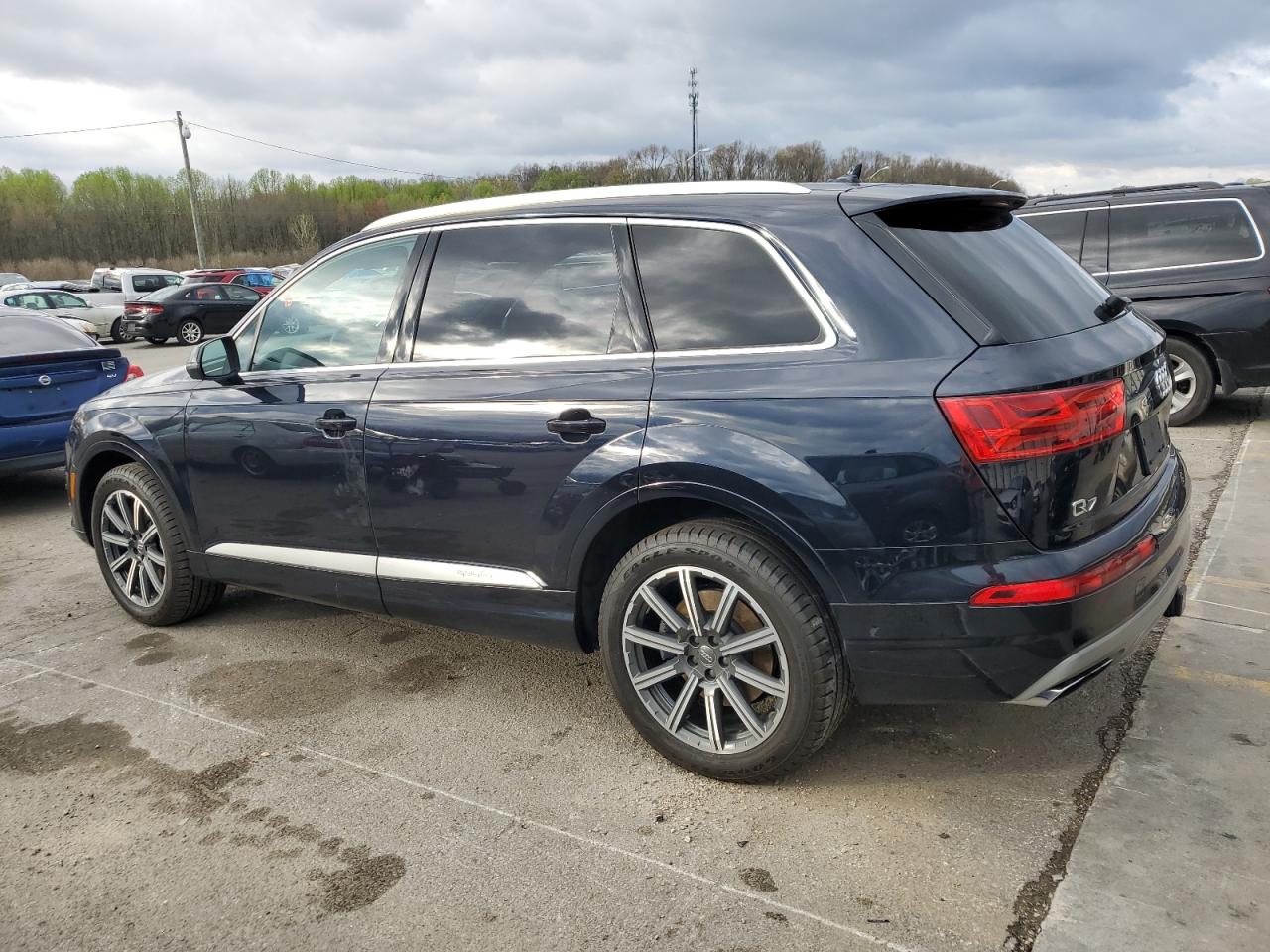 WA1VAAF75HD029313 2017 AUDI Q7 - Image 2