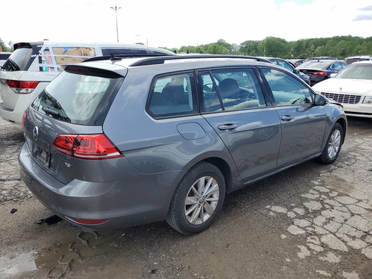 3VWC17AU2FM501267 2015 Volkswagen Golf Sportwagen S