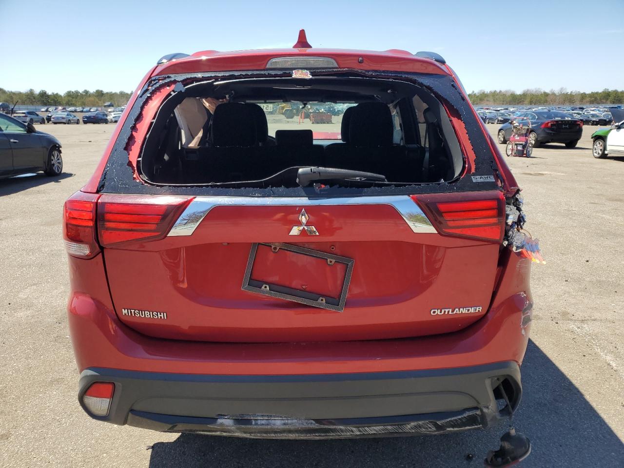 JA4AZ3A36JZ069030 2018 Mitsubishi Outlander Se