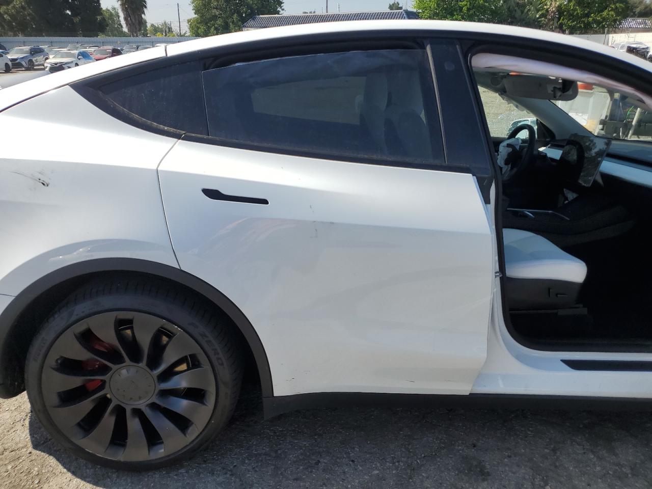 7SAYGDEF0NF441819 2022 Tesla Model Y