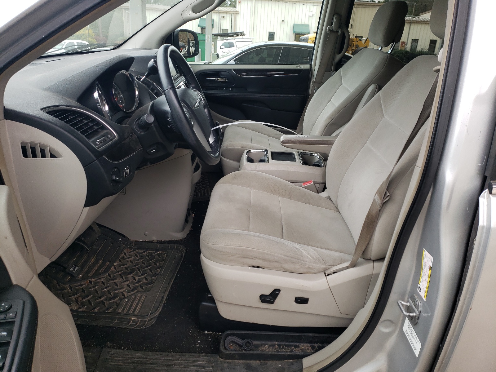 2A4RR5DG1BR649245 2011 Chrysler Town & Country Touring