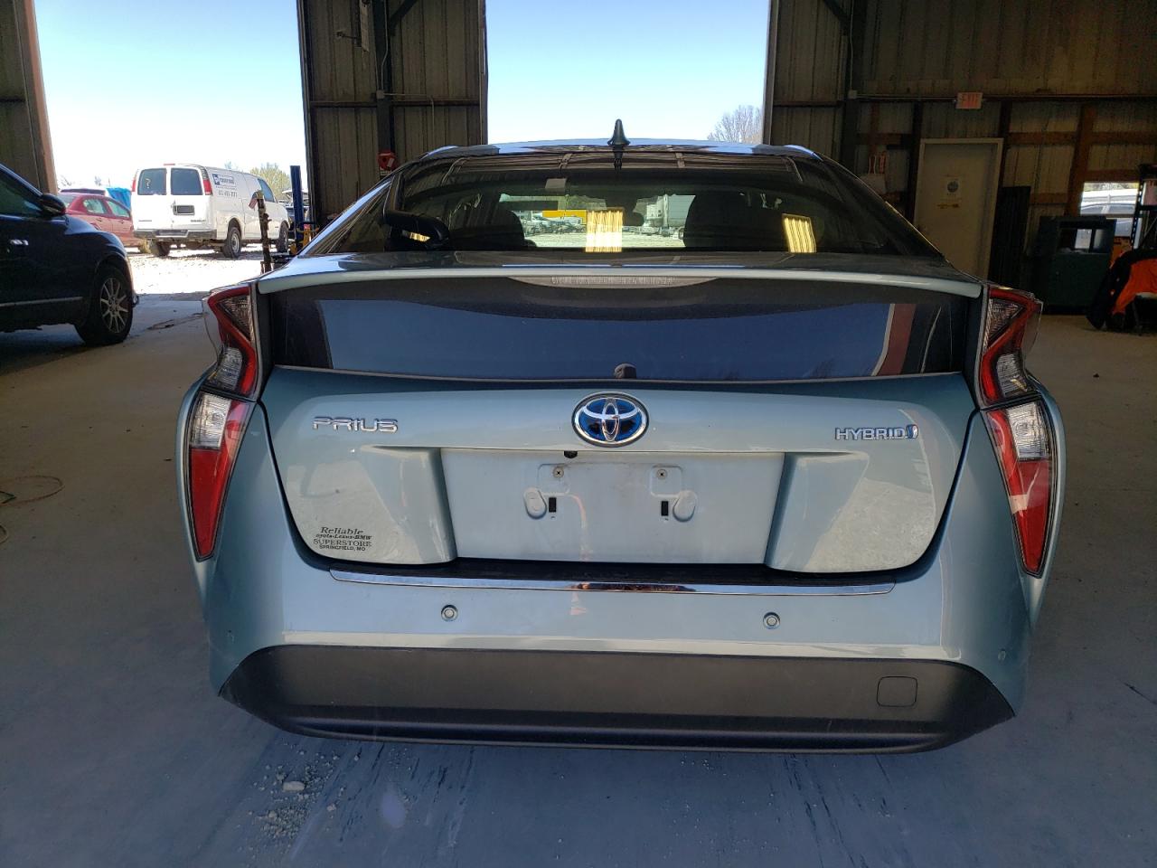 JTDKBRFU7J3598671 2018 Toyota Prius