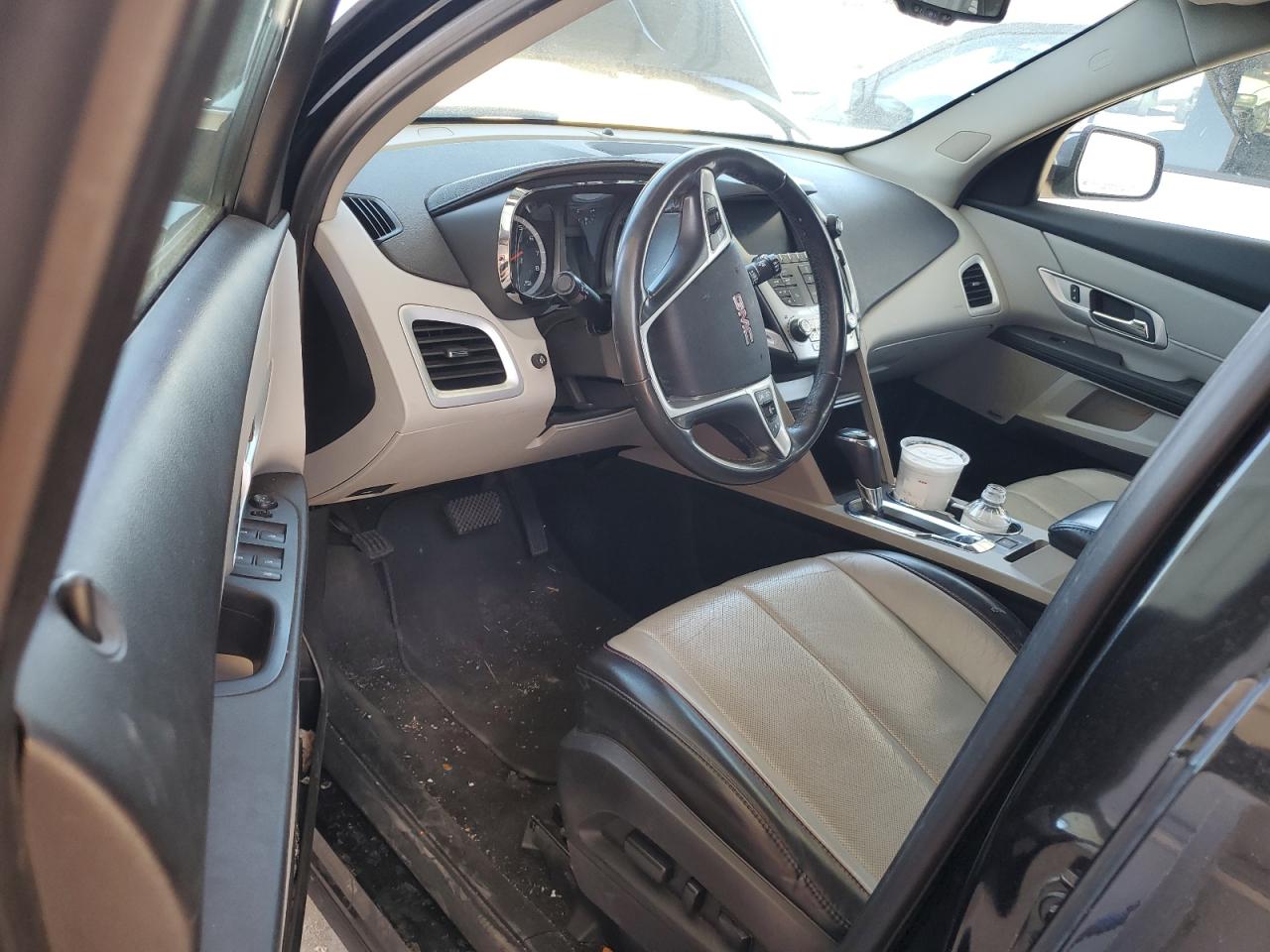 2017 GMC Terrain - Image 8