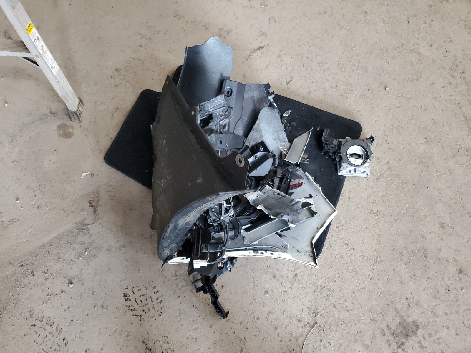 JM1BPAMM2L1164985 2020 Mazda 3 Preferred