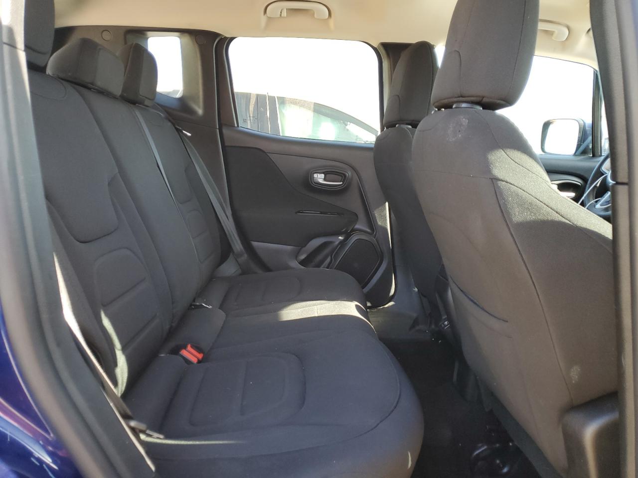 ZACNJABB5KPK76918 2019 Jeep Renegade Latitude