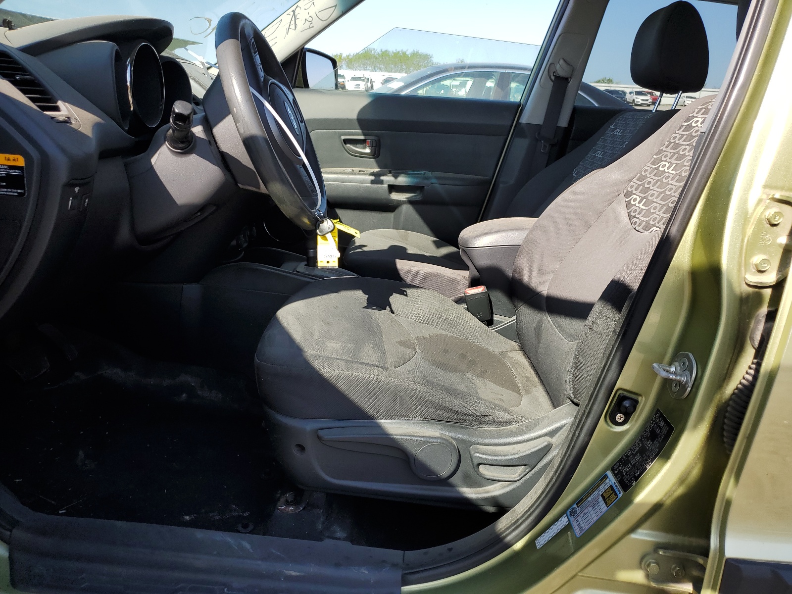 KNDJT2A23A7104126 2010 Kia Soul +