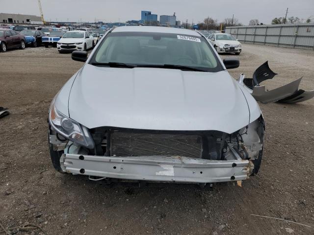 Sedans FORD TAURUS 2015 Srebrny