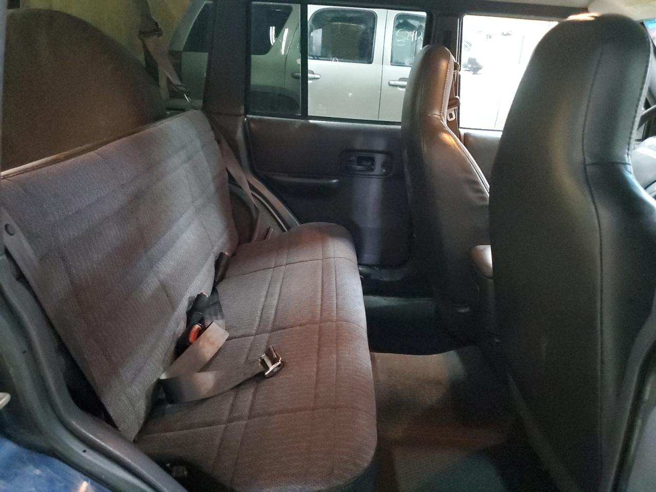 2000 Jeep Cherokee Sport VIN: 1J4FF48S0YL153259 Lot: 52509955