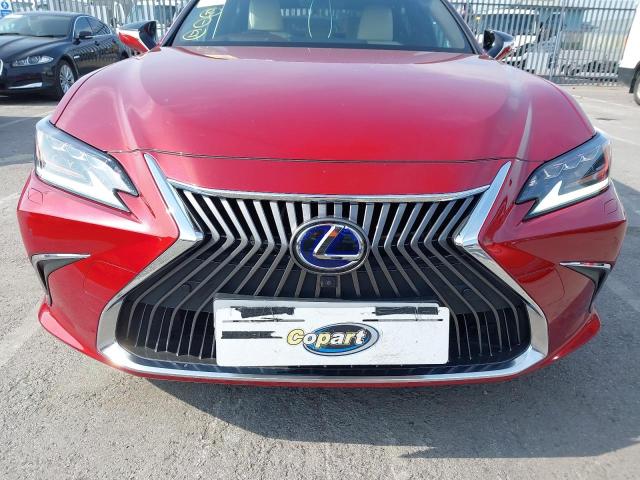 2019 LEXUS ES 300H TA