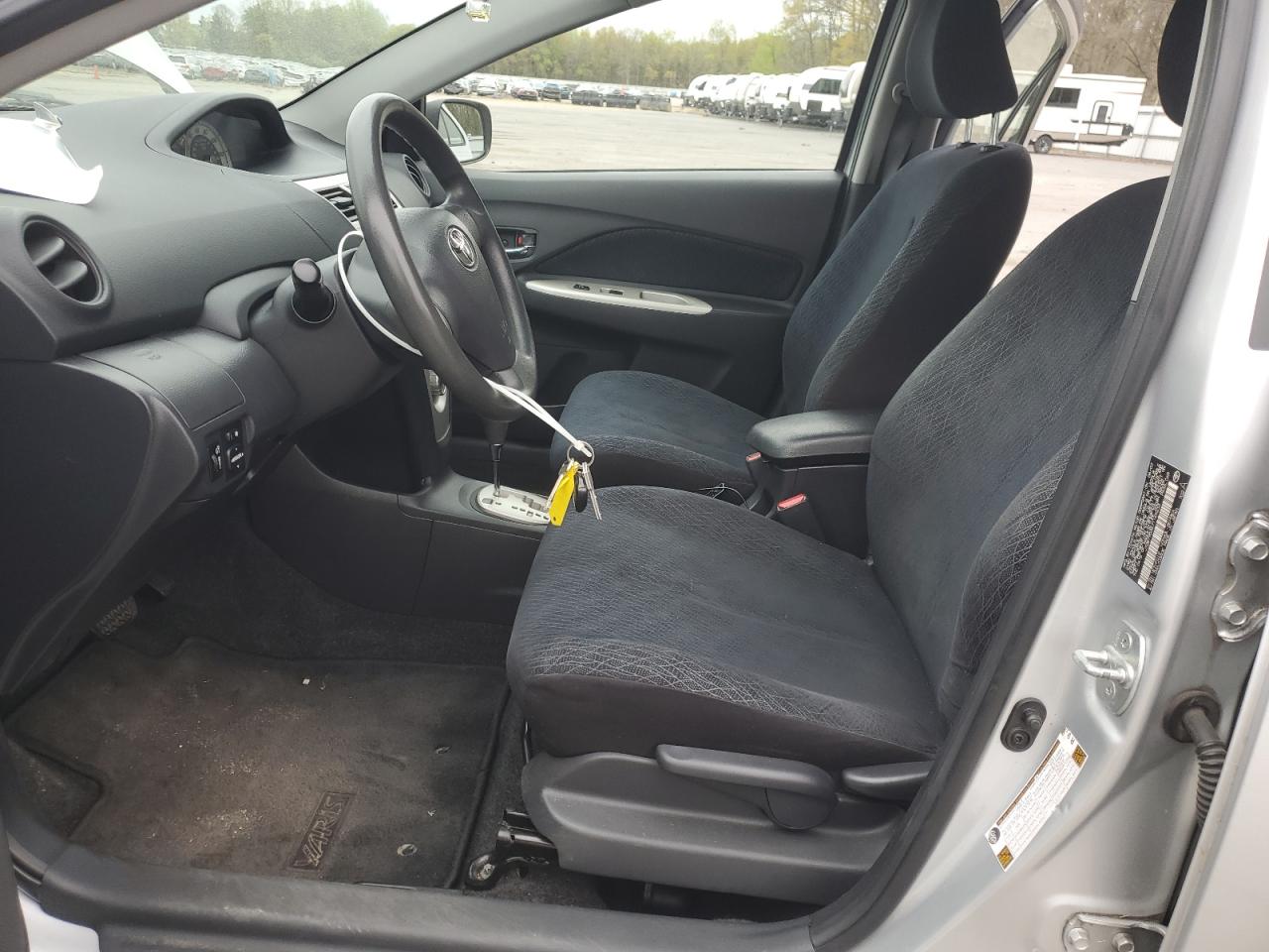 2007 Toyota Yaris VIN: JTDBT903671169233 Lot: 53991125