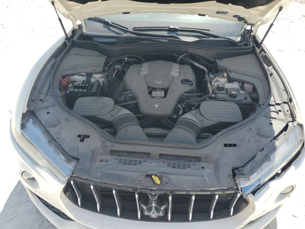 2019 Maserati Levante S Luxury VIN: ZN661YUL7KX310553 Lot: 52947585