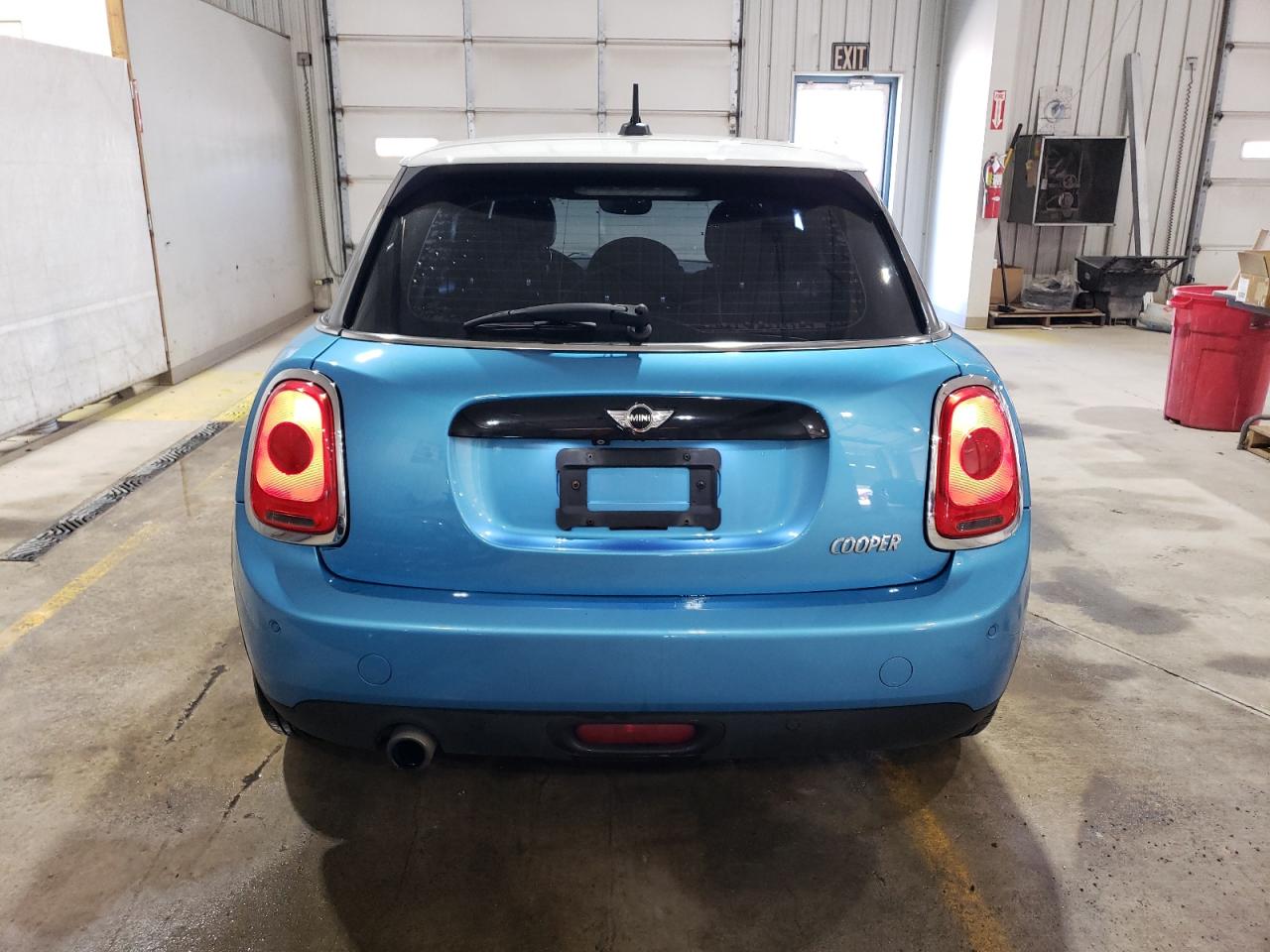 2017 Mini Cooper VIN: WMWXU1C58H2E17768 Lot: 55128445