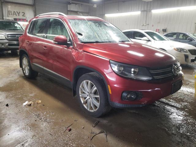  VOLKSWAGEN TIGUAN 2013 Czerwony