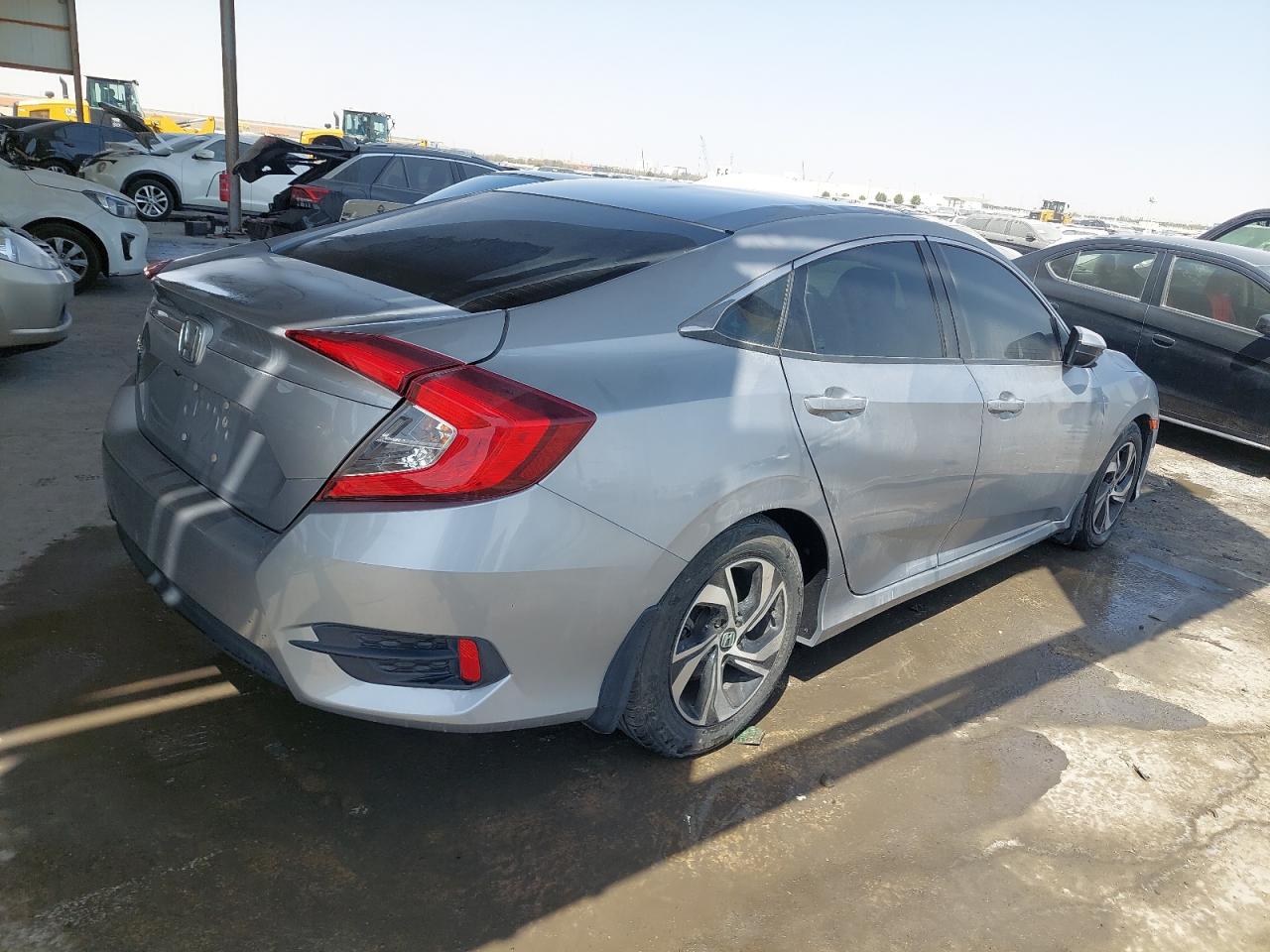 2HGFC2F58JH001749 - 2018 Honda CIVIC - #undefined