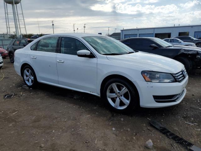  VOLKSWAGEN PASSAT 2015 Білий