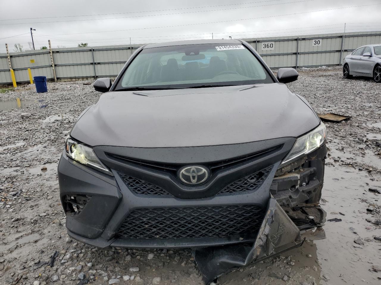 4T1B11HK8JU038177 TOYOTA CAMRY 2018