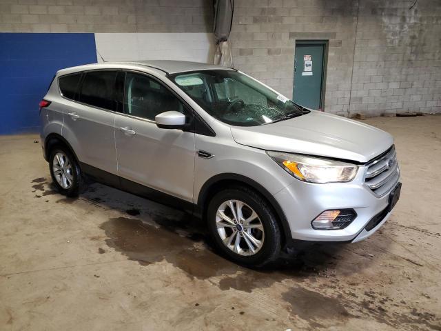  FORD ESCAPE 2017 Srebrny