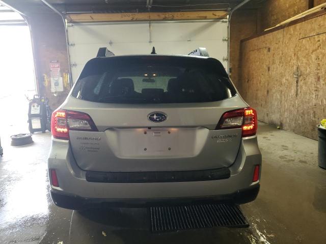  SUBARU OUTBACK 2017 Granatowy