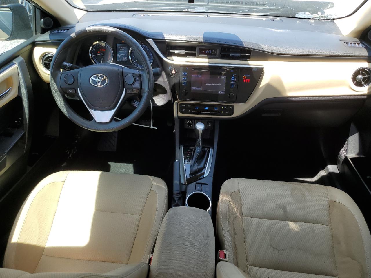 2T1BURHE5JC015537 TOYOTA COROLLA 2018