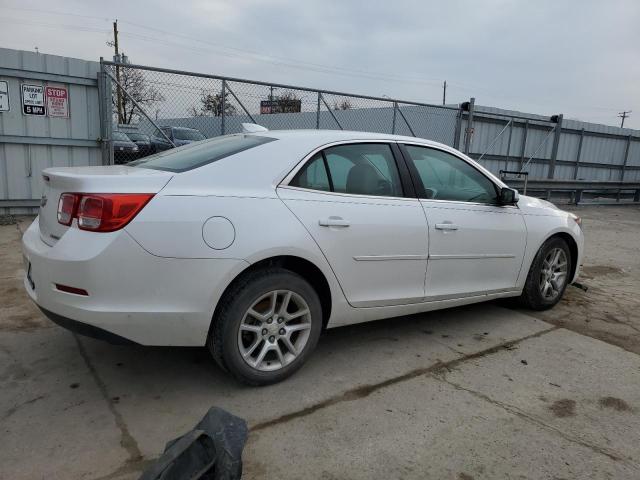 Sedans CHEVROLET MALIBU 2015 Biały