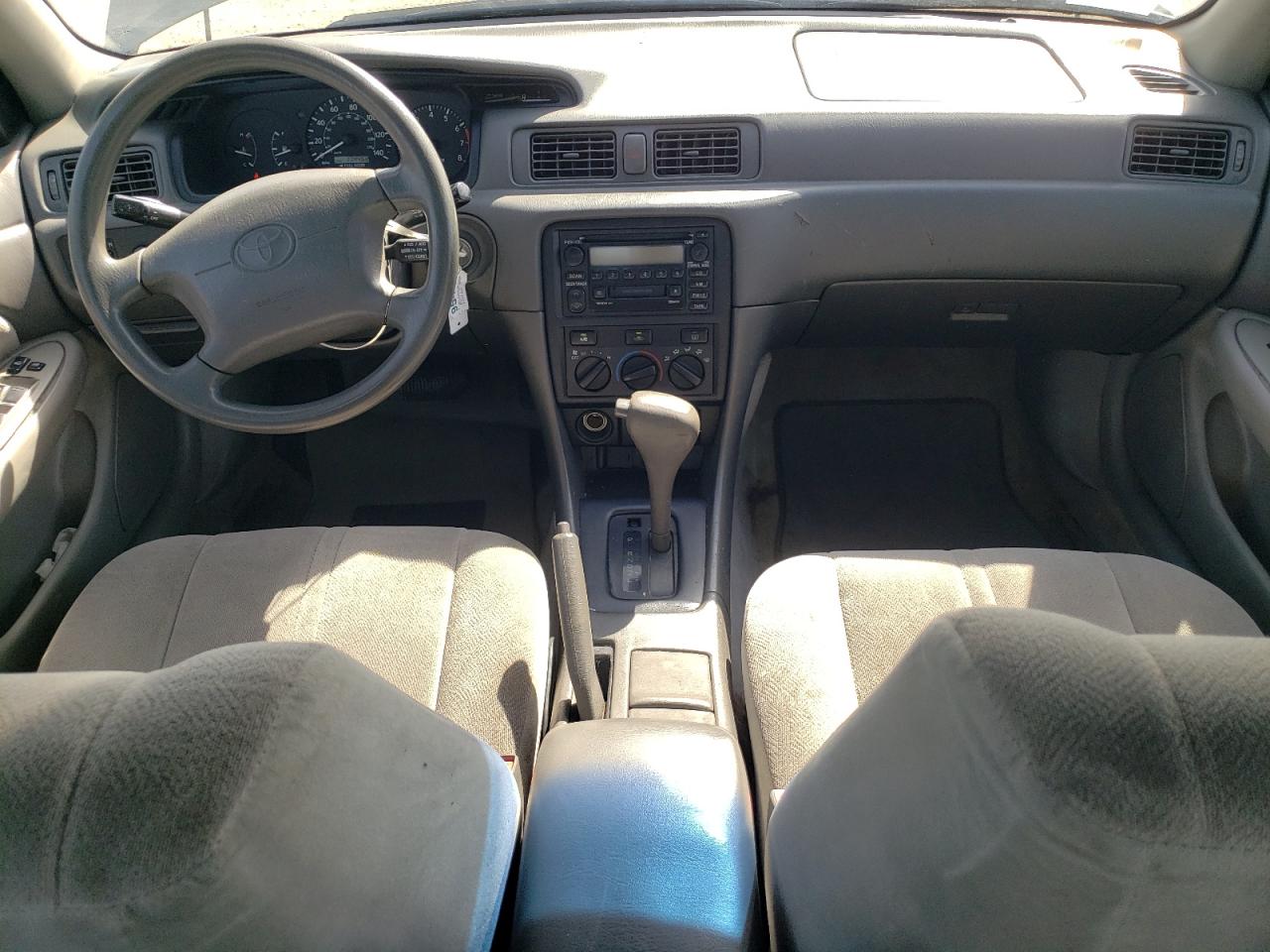 2000 Toyota Camry Ce VIN: 4T1BG22K8YU000715 Lot: 54801375